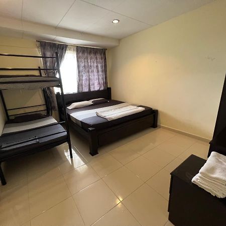 Appartement Tanjung Tuan Regency Port Dickson 1 Carpark Extérieur photo
