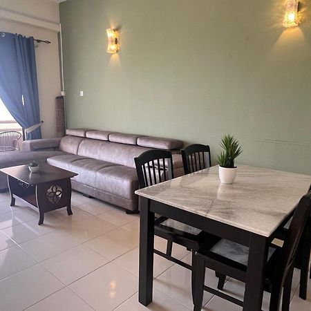 Appartement Tanjung Tuan Regency Port Dickson 1 Carpark Extérieur photo