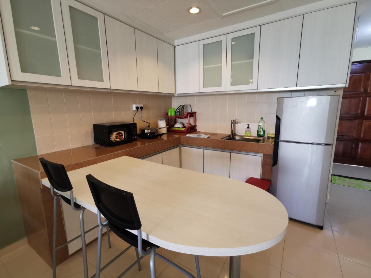 Appartement Tanjung Tuan Regency Port Dickson 1 Carpark Extérieur photo