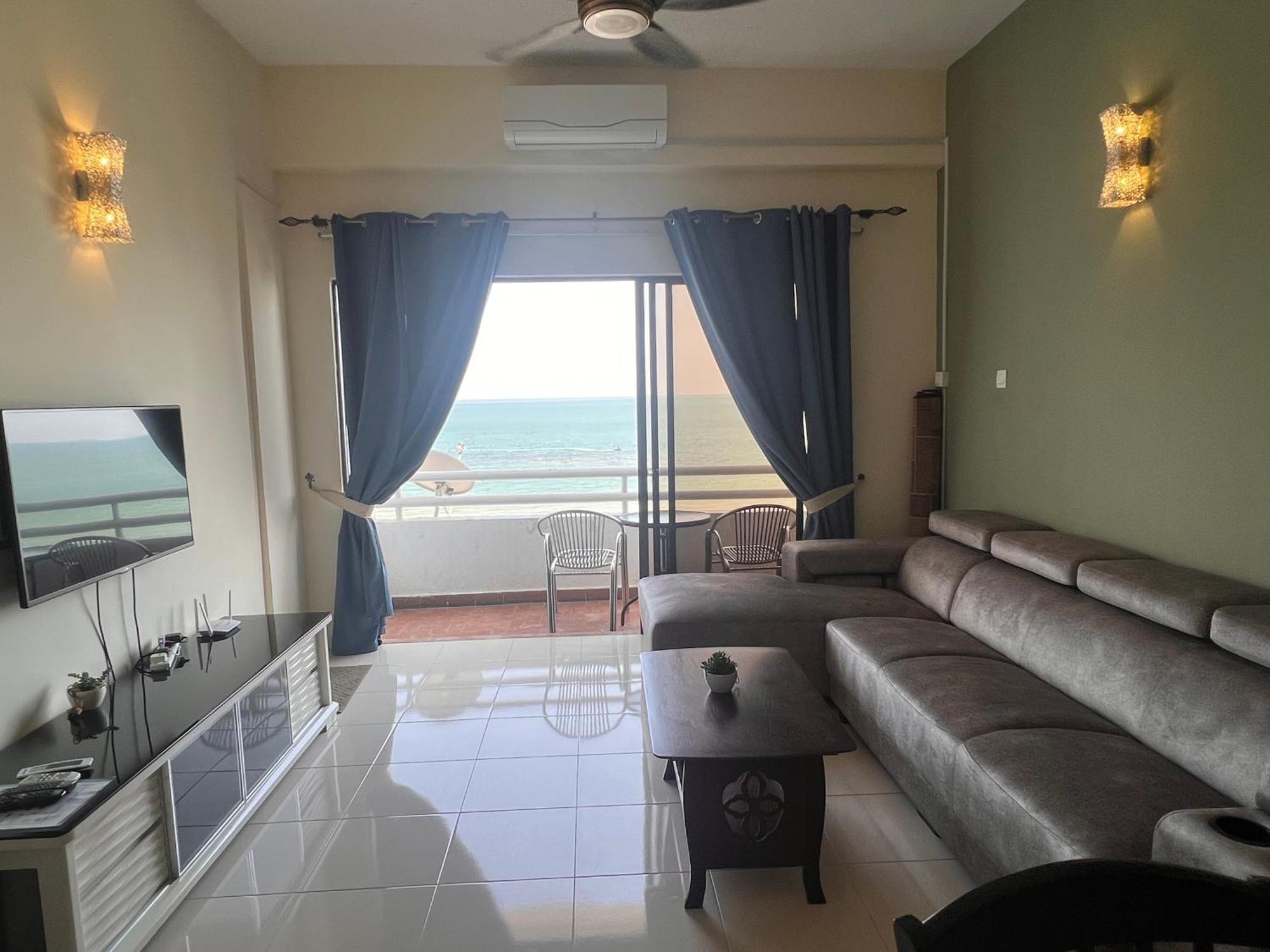 Appartement Tanjung Tuan Regency Port Dickson 1 Carpark Extérieur photo